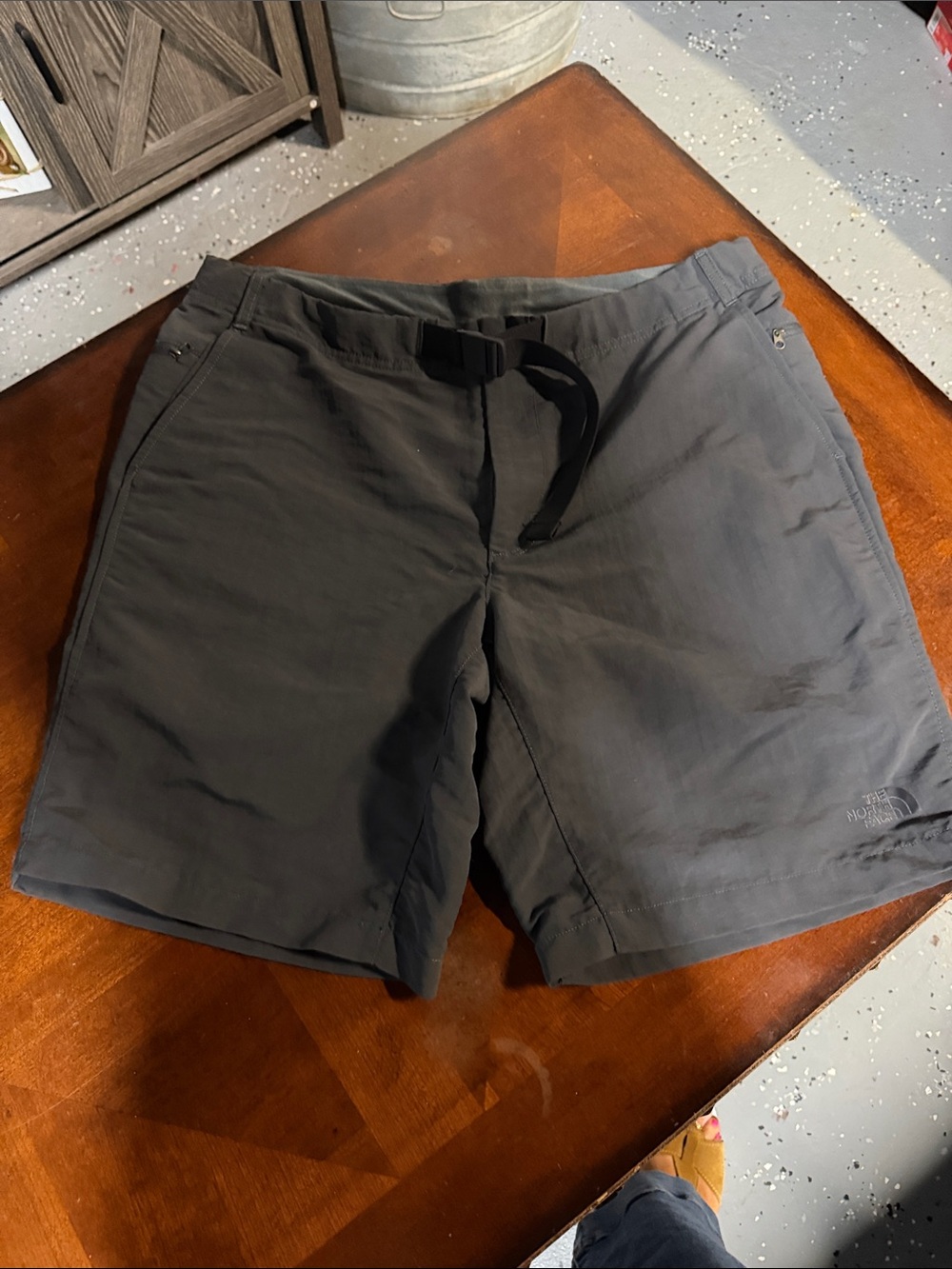 The North Face Men's Charcoal Black Outdoor Shorts with Webbing Belt